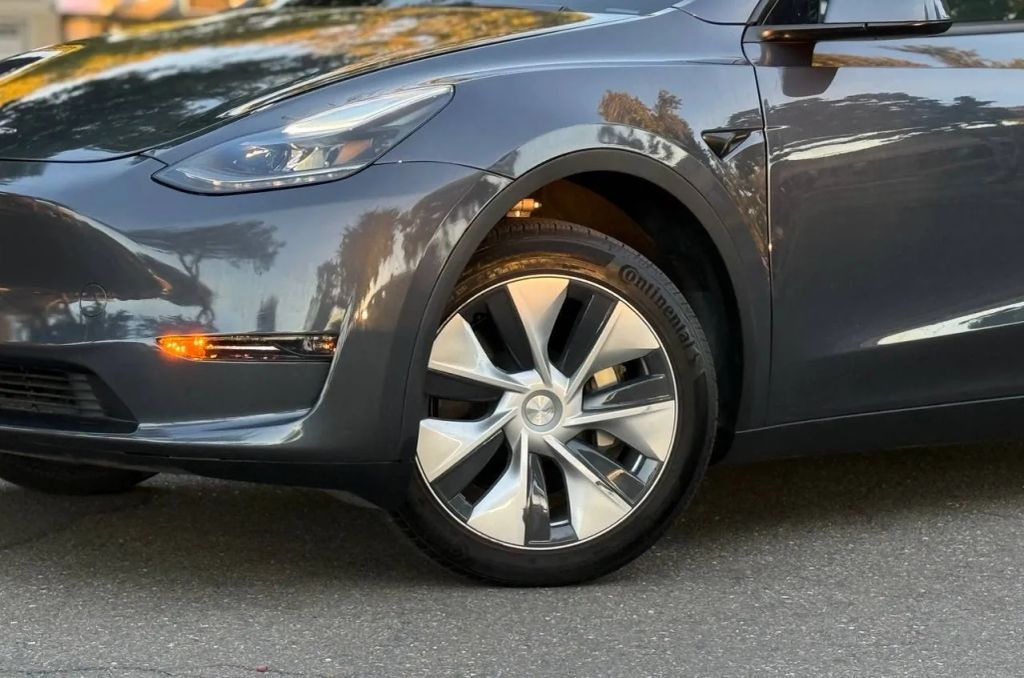 tesla model y 2023 7SAYGDED3PF968917 image tesla model y 2023 7SAYGDED3PF968917 image